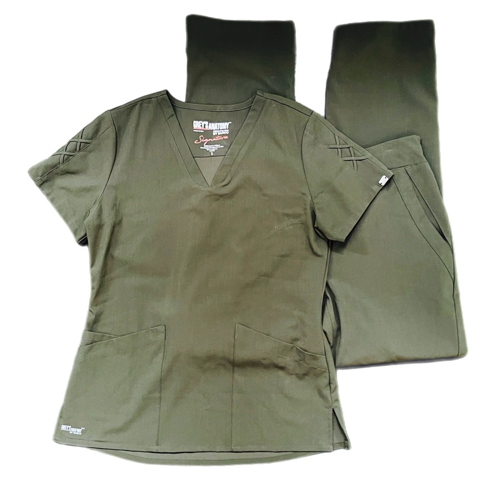 NWOT Grey’s Anatomy By BARCO Olive Green Scrub Set - Small